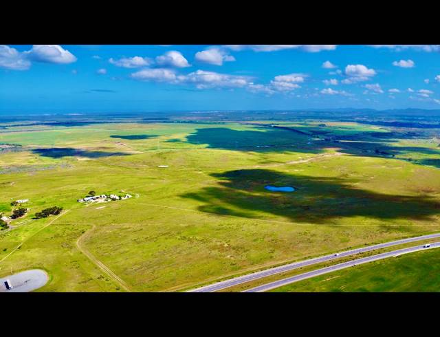 4,703,200M² VACANT LAND FOR SALE IN CAPE FARMS